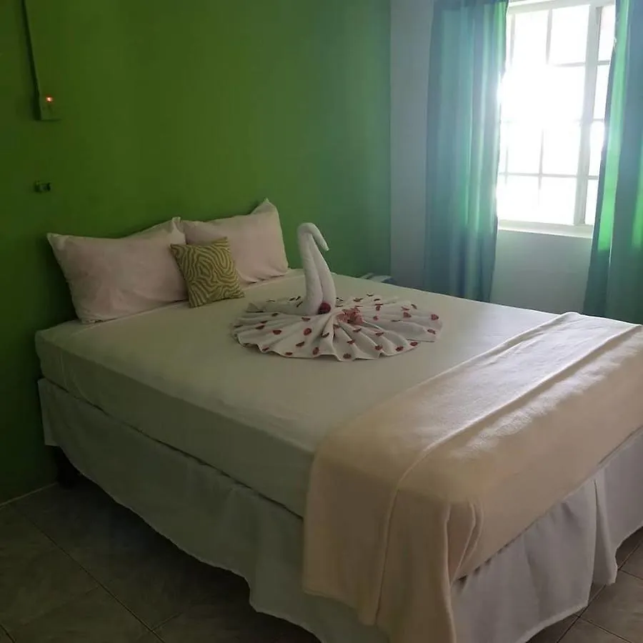 فندق نيغريلفي  Bourbon Beach Jamaica  نيغريل